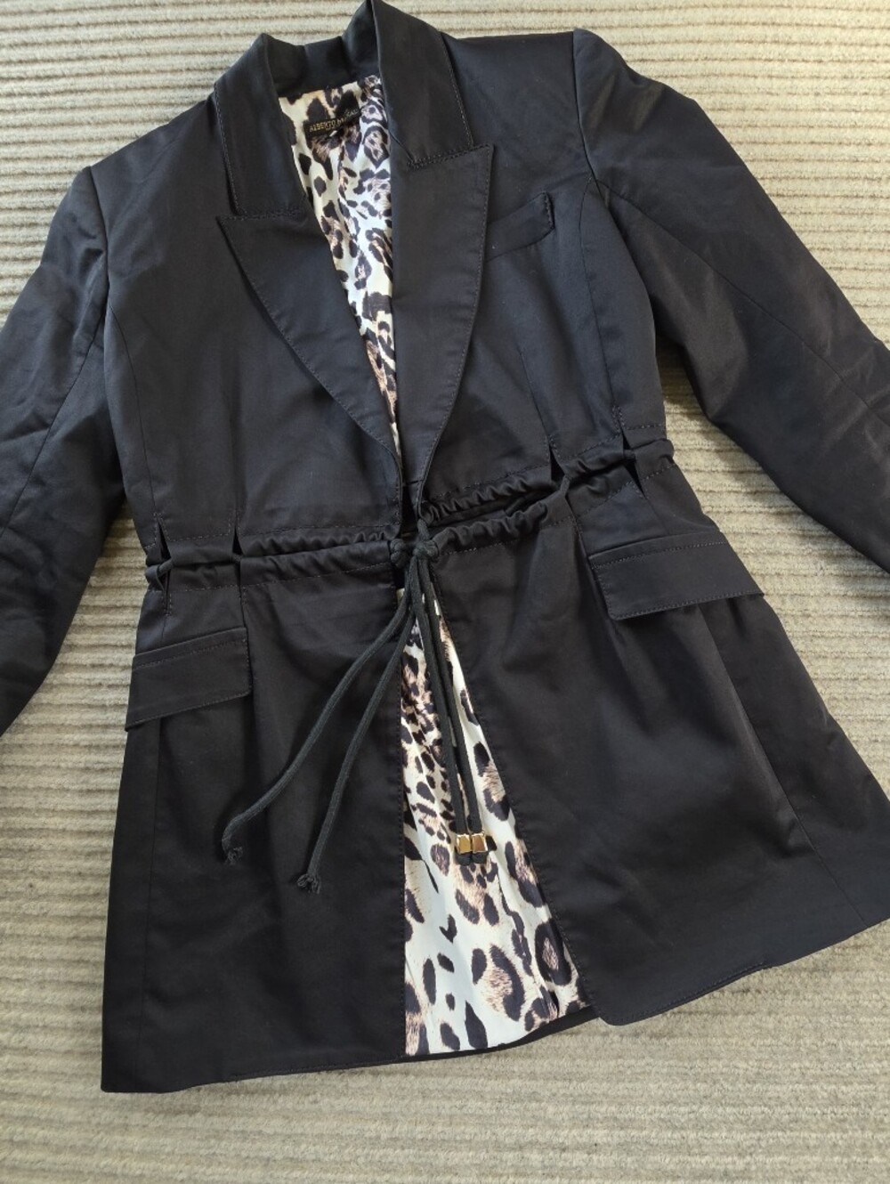 Alberto Makali Women's Black Blazer Jacket Spilt Waist Leopard Lining Size XS